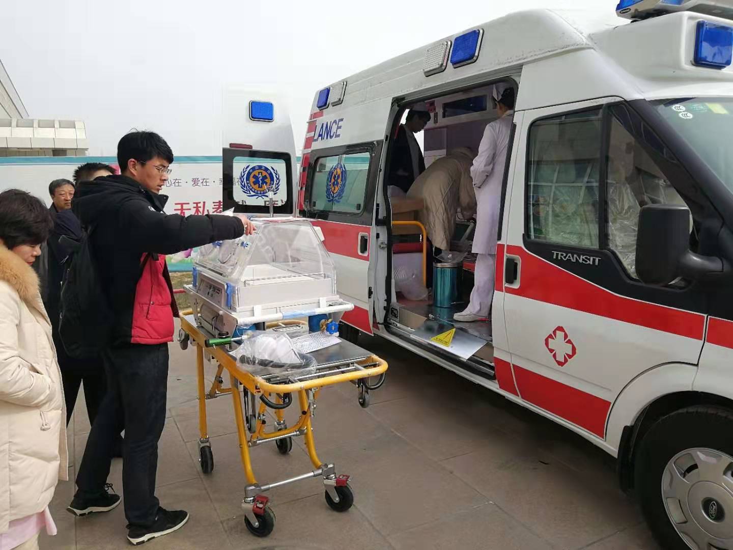 锡林浩特市救护车转院
